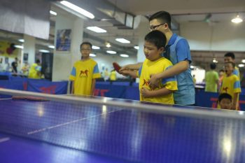 Những lợi ích khi trẻ em chơi bóng bàn
