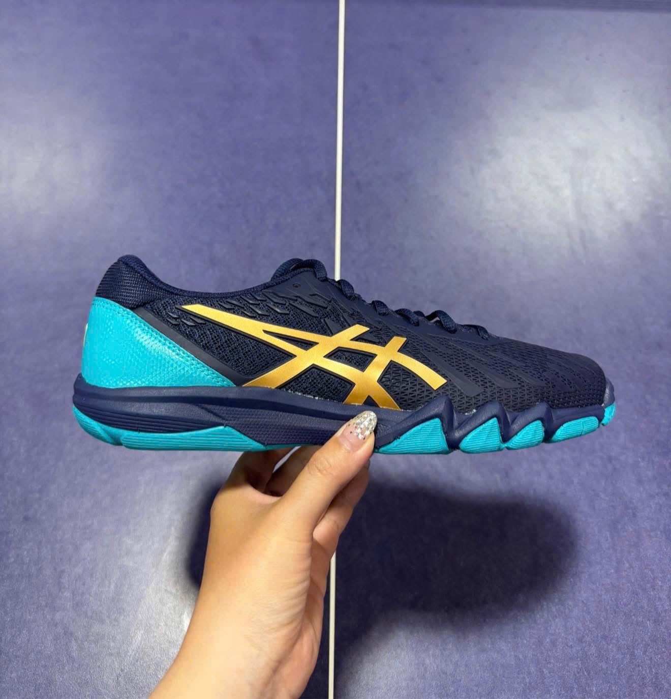giay asics attack bladelyte 4 2026 xanh vang 2